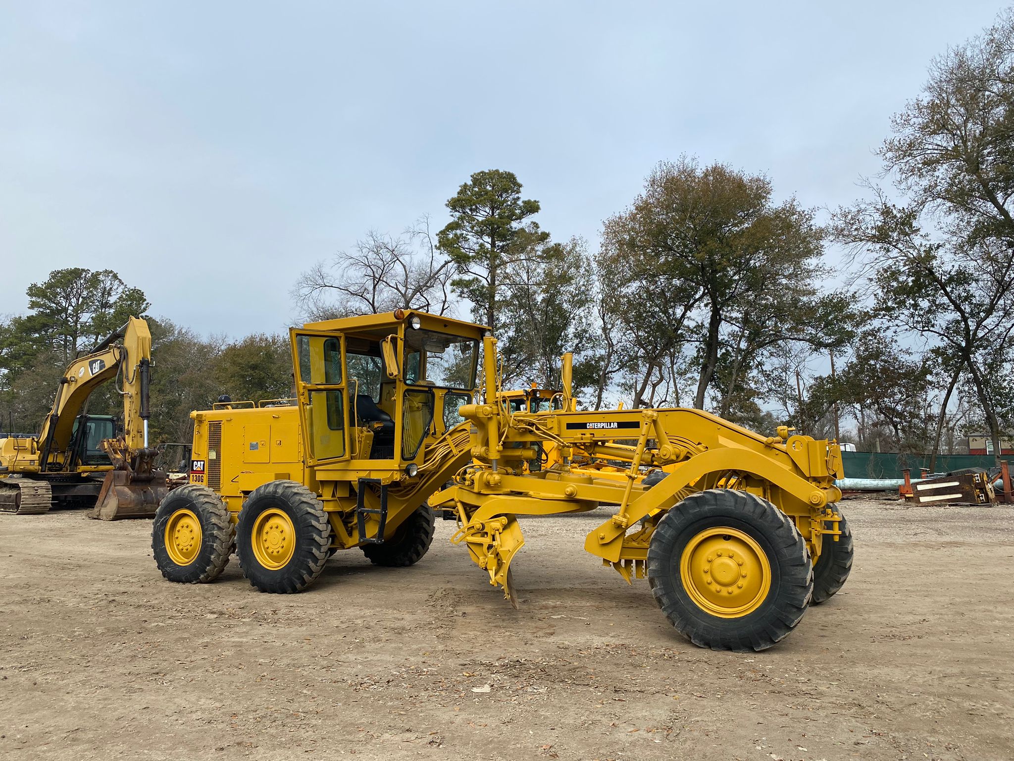 1985 CAT 130G 
