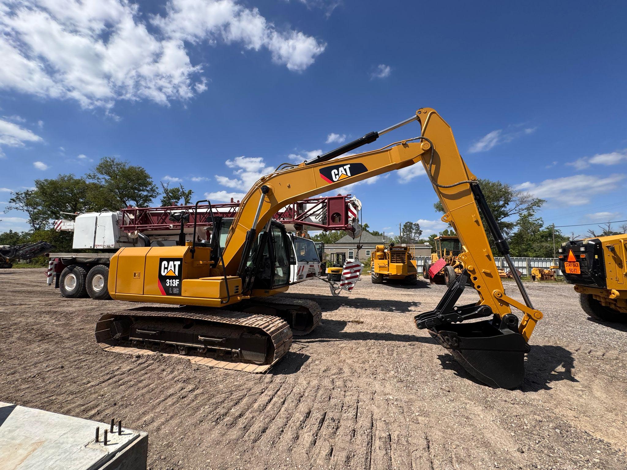 2019 CAT 313FLGC - Track Excavator