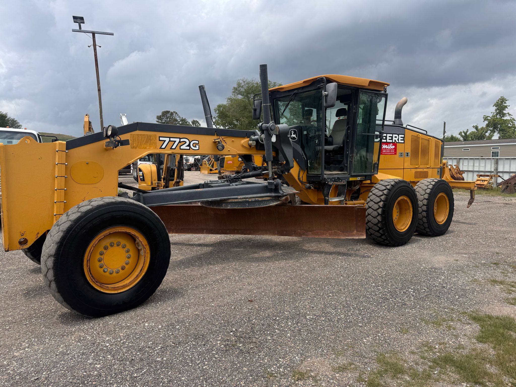2014 John Deere 772G - Motor Grader